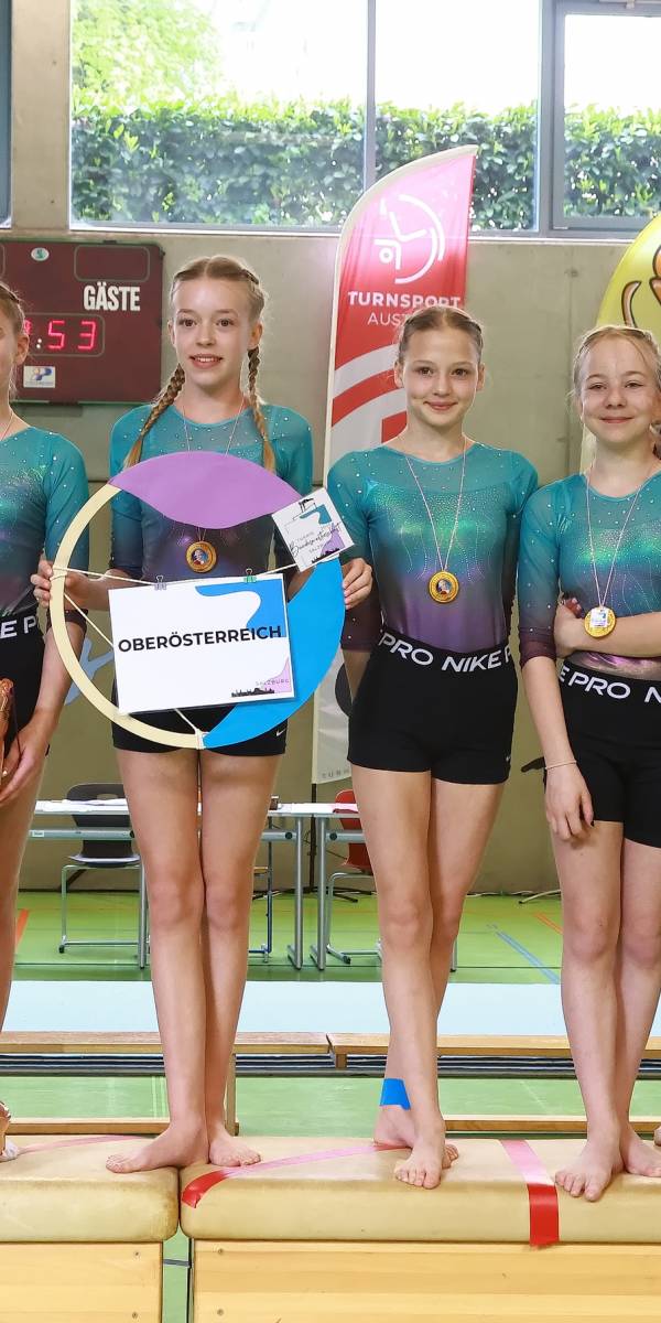BM_Turn10_Flower_Zeremonie - Stefanie Schned.jpg